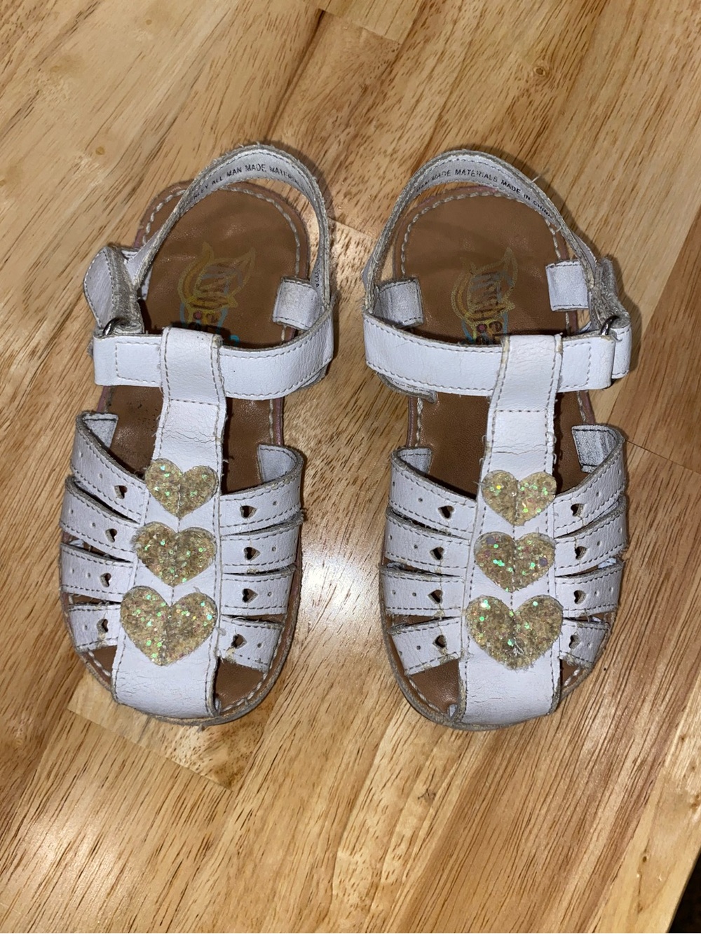 Rachel Shoes White Heart Sandals: 9M Girls
